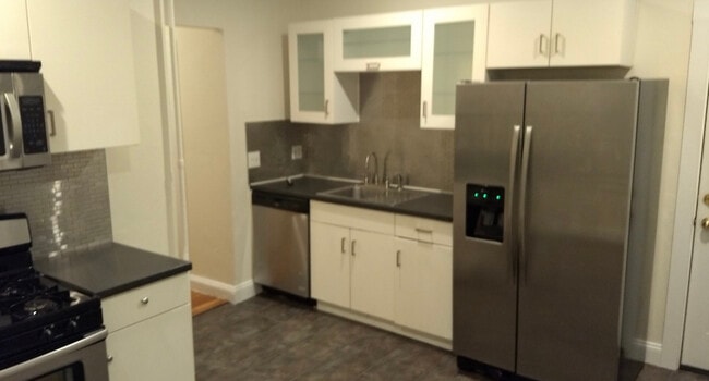 Building Photo - 108 Hyde Park Ave Unit 1 Rental
