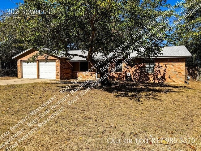 Photo - 302 Bowles Ct