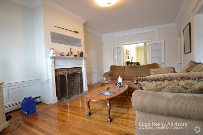 Building Photo - 1629 Commonwealth Ave Unit 1 Rental
