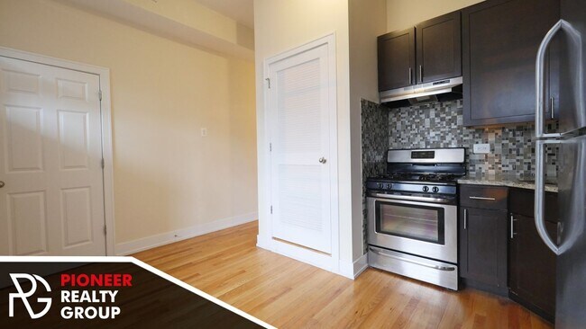 Photo - 3356 N Sheffield Ave Unit 3