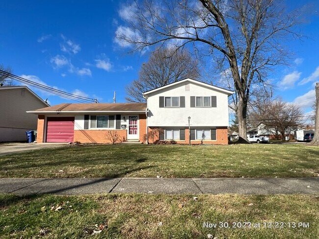 Walnut Bluff Split Level Home - Walnut Bluff Split Level Home