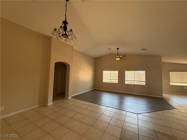 Photo - 6607 N Ruddock Dr House