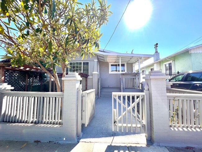 Photo - 4107 Redding St