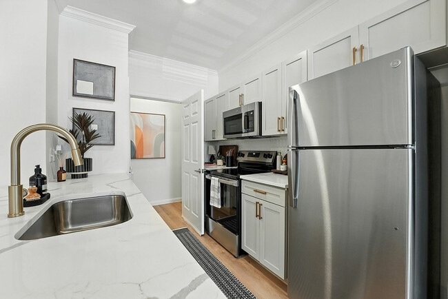 06_1001_Ross_Ave_Dallas_TX_75202_EE. UU.-Cocina-19903434 - The Griffin