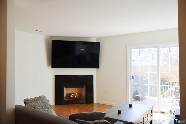 Photo - 25 W Silver St Unit 25