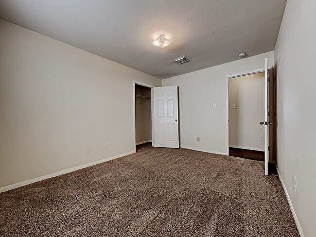 Photo - 1014 Redcrest Springs Ct