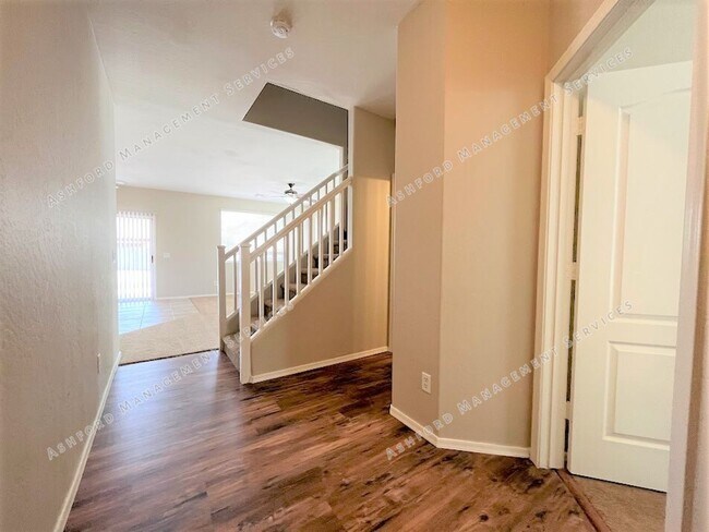 Photo - Spacious 4 bedroom plus loft in Tolleson