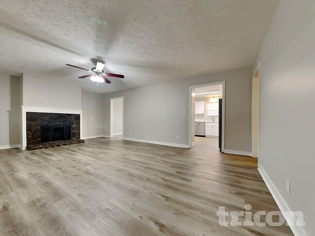 Photo - 285 Fireside Way