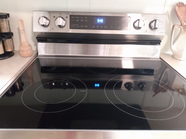 Photo - 739 Proctor Ln