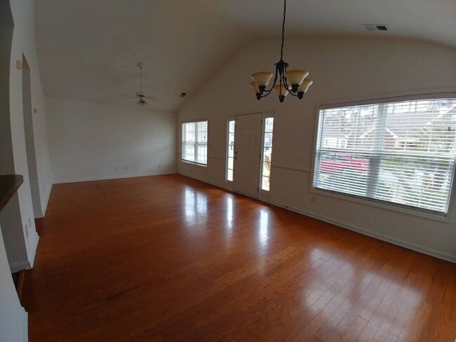 Photo - Adorable Well Kept Rental Home in Arrowhead