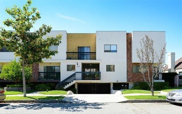 Building Photo - 315 Raymond Ave Rental