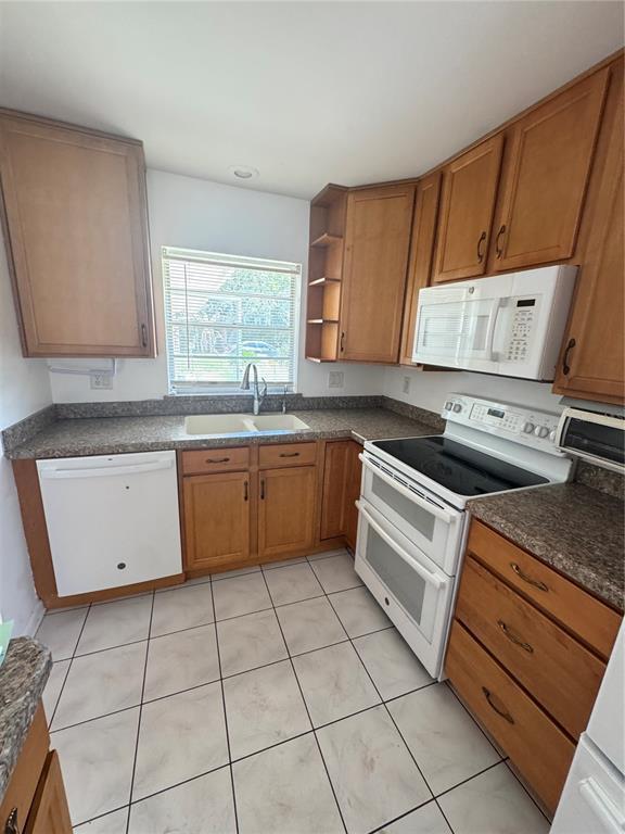 Photo - 427 Greenfield Rd