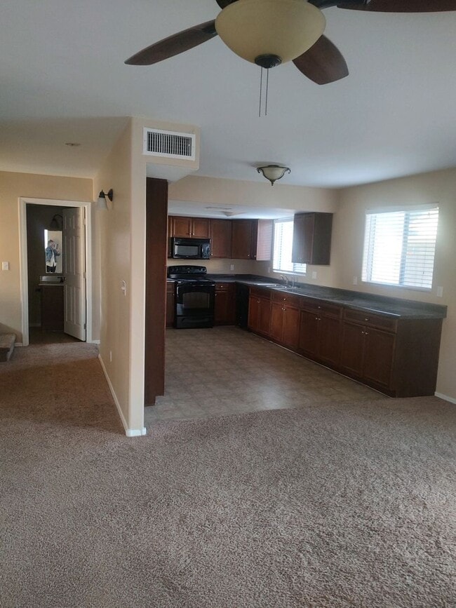 Photo - Alma School / Elliot 4 bedroom home