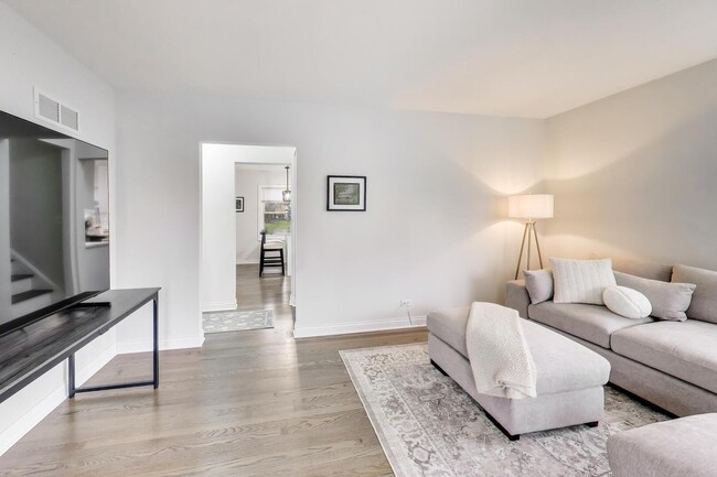 Photo - 408 S Maple St