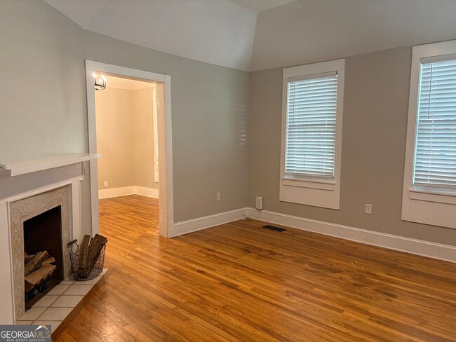 Photo - 504 N Maple St
