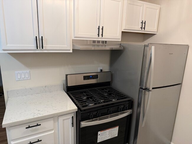 Photo - 5809 Alameda Ave