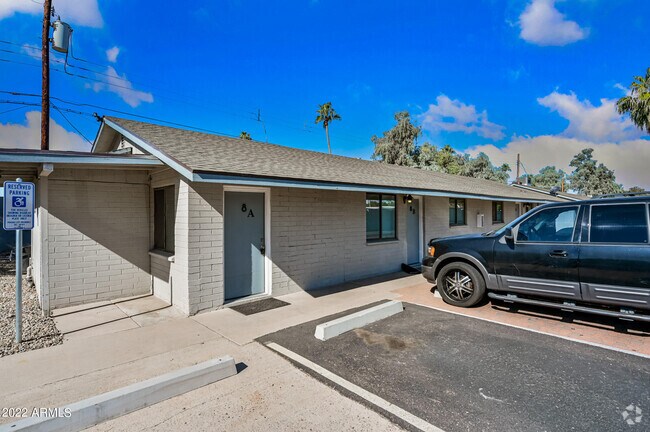 Building Photo - 1744 W Glendale Ave Unit 8A Rental