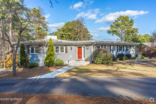 Building Photo - 164 Pine Ridge Dr Rental