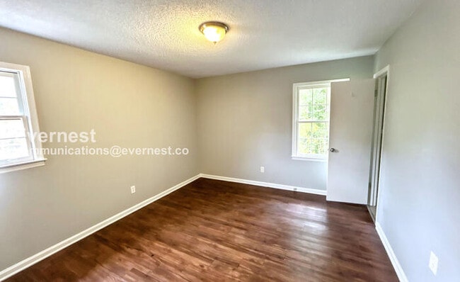 Photo - 1437 Highland Dr