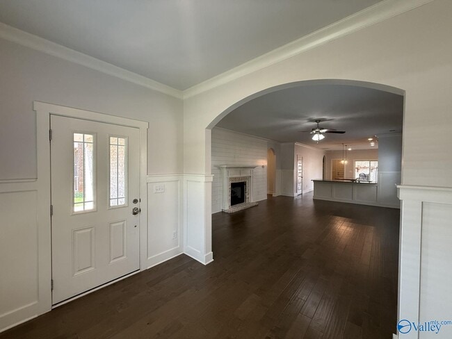 22 Desert Oak Ct SW