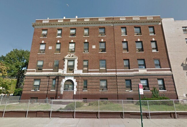 Building Photo - 757 Bushwick Ave Unit #757