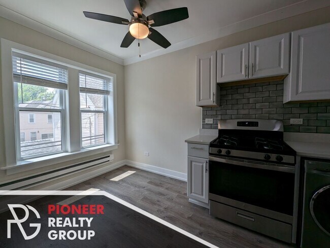 Photo - 2131 W Giddings St Unit 2B