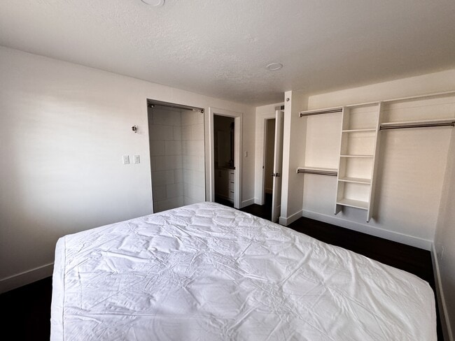 Photo - 724 W 1720 N