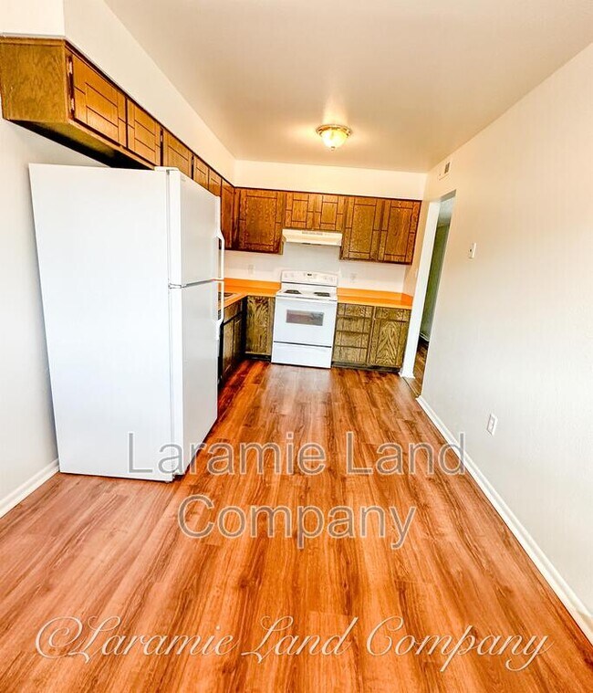 Photo - 1115 Downey St
