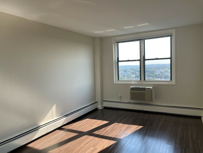 700 Huron Ave Unit 07K