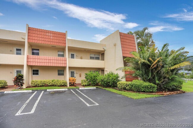 Building Photo - 2500 Fiore Way Unit 203-a