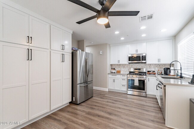 Photo - 1210 N Charles St
