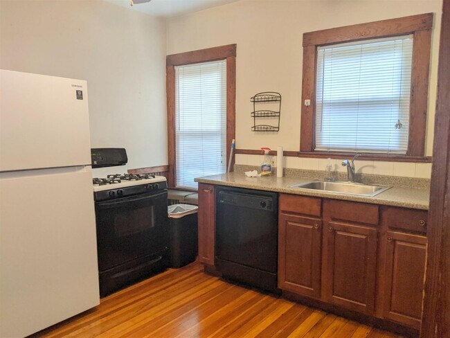 Photo - 11 Leonard St Condo Unit 1
