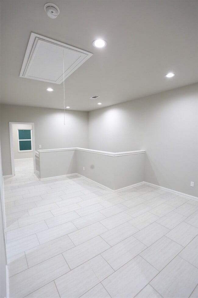 Photo - 509 Avenue I