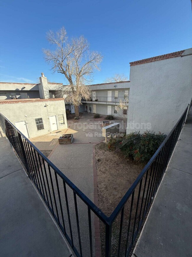 Photo - 401 14th St NW Unidad 37