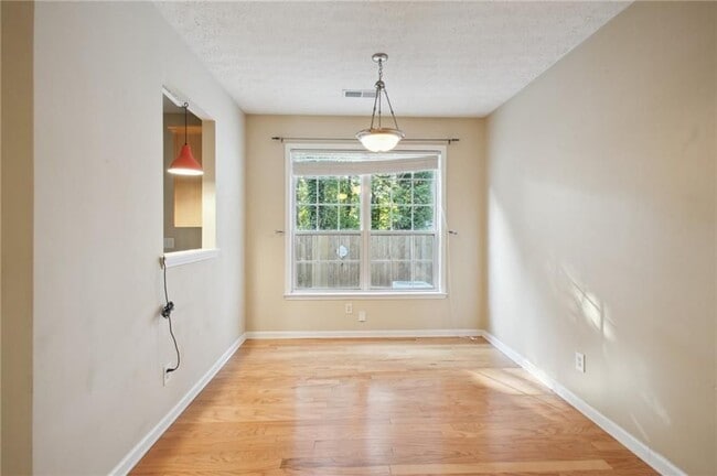 Photo - 1648 Jackson Way