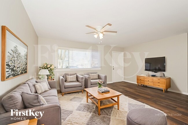 Photo - 955 Lorraine Ave