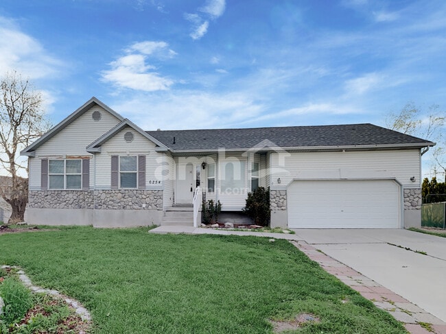 Building Photo - 6254 W Sarah Cir