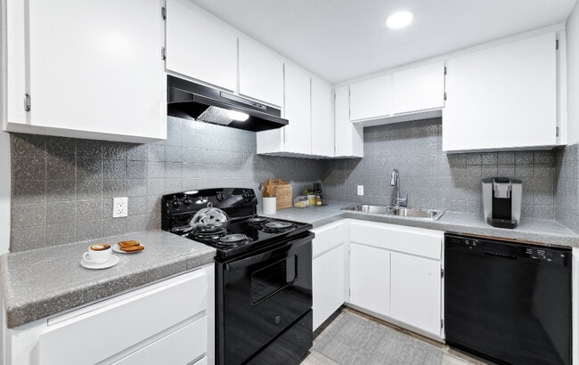 Monte Vista Apartments