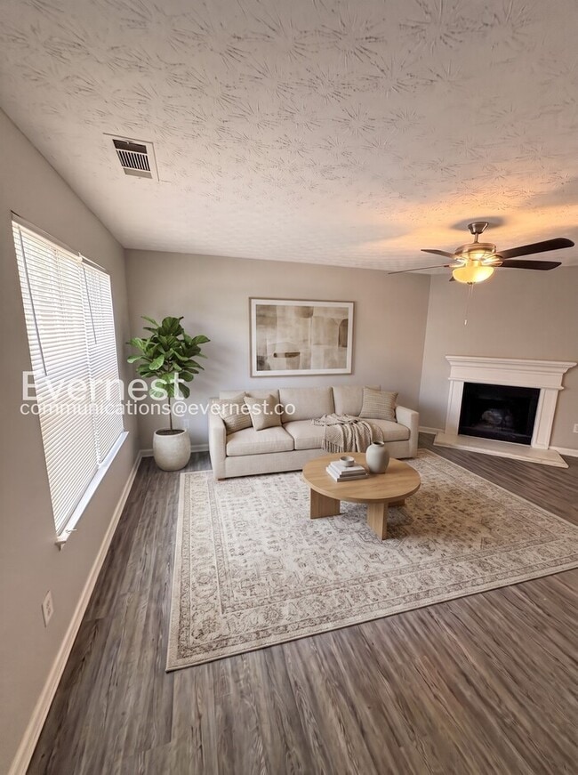 Photo - Charming 4-Bedroom Home with Modern Comforts / Pet-Friendly / Vouchers Accepted / Available Now!
