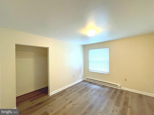 Photo - 490 Coster Rd