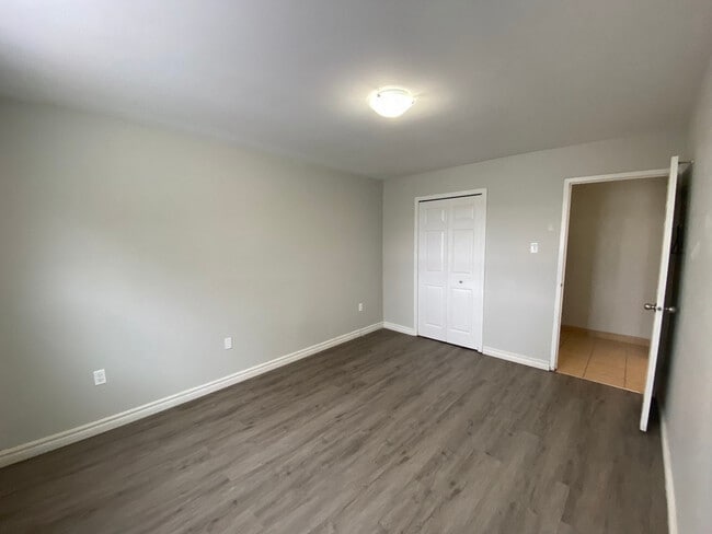 Photo - Village Court Apartments London