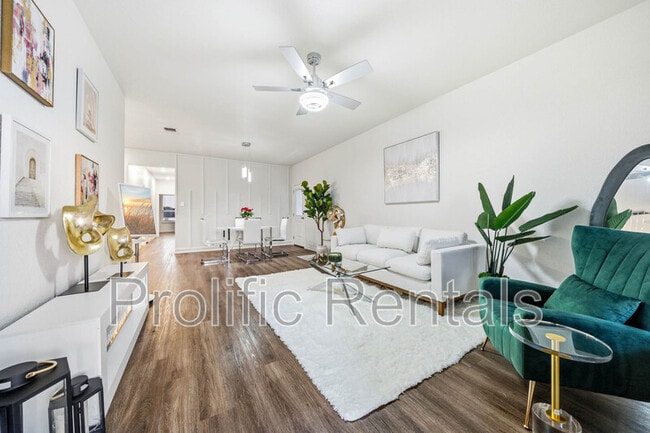 Photo - 5308 Rose Gdn Lp