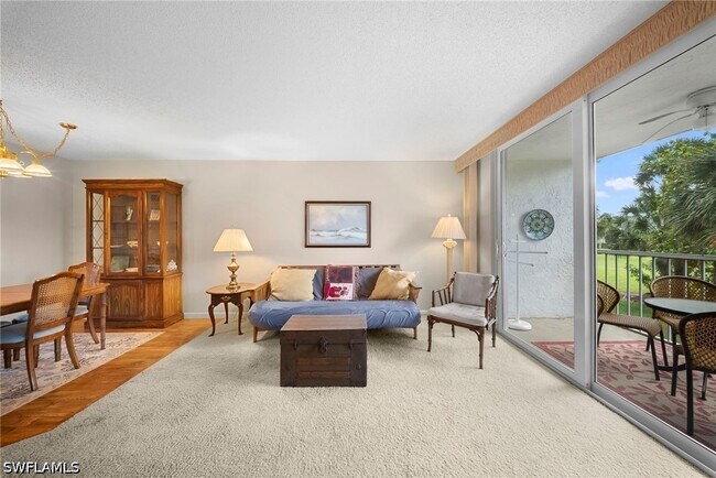 400 Forest Lakes Blvd Unidad 204