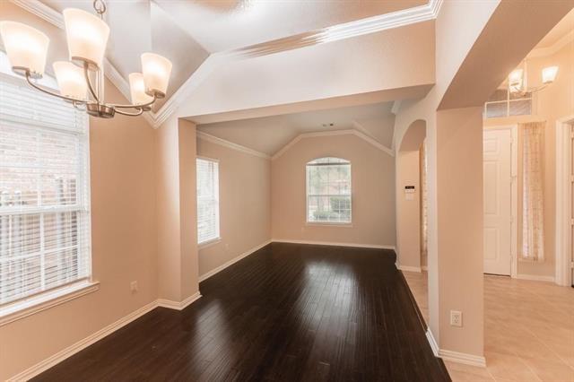 Photo - 2034 Westbury Ln