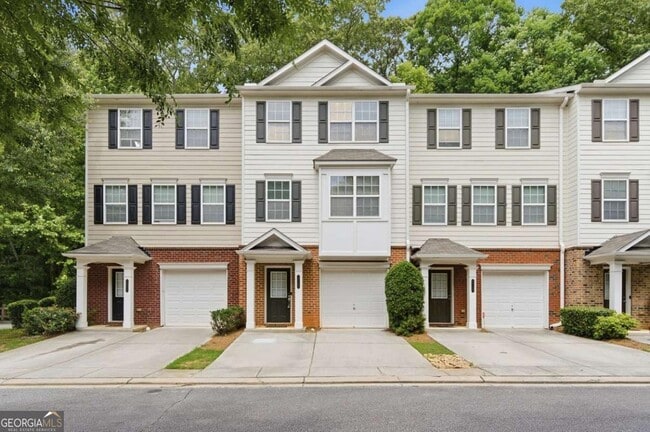 Building Photo - 6710 Stoneleigh Way