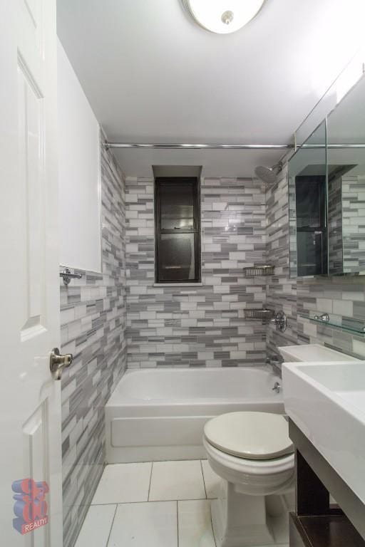 Photo - 722 Tenth Avenue (49th & 50th St), #2B Unit 2B