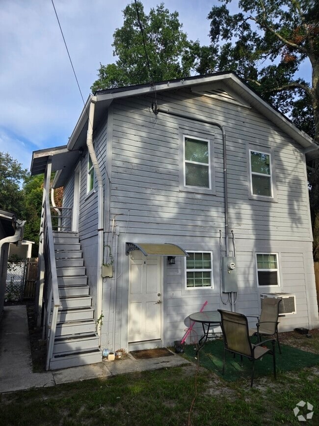 Building Photo - 336 W 18th St Rental