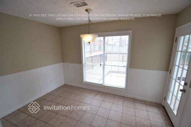 Photo - 2342 Cheyenne Ln NW