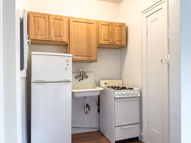 Photo - 2536 N Sawyer Ave Unidad 112