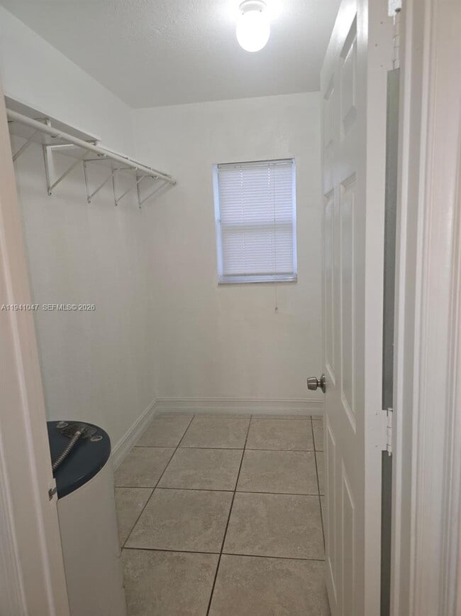 Photo - 3260 NE 19th Ave Unit Apt 2